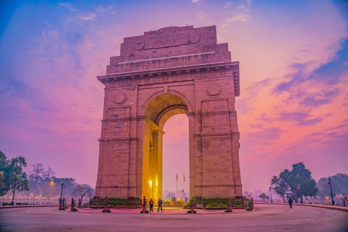 Best Hotels & Travel Destinations in India — Ultimate Guide for Every Traveler Delhi India Gate capital city history culture heritage travel