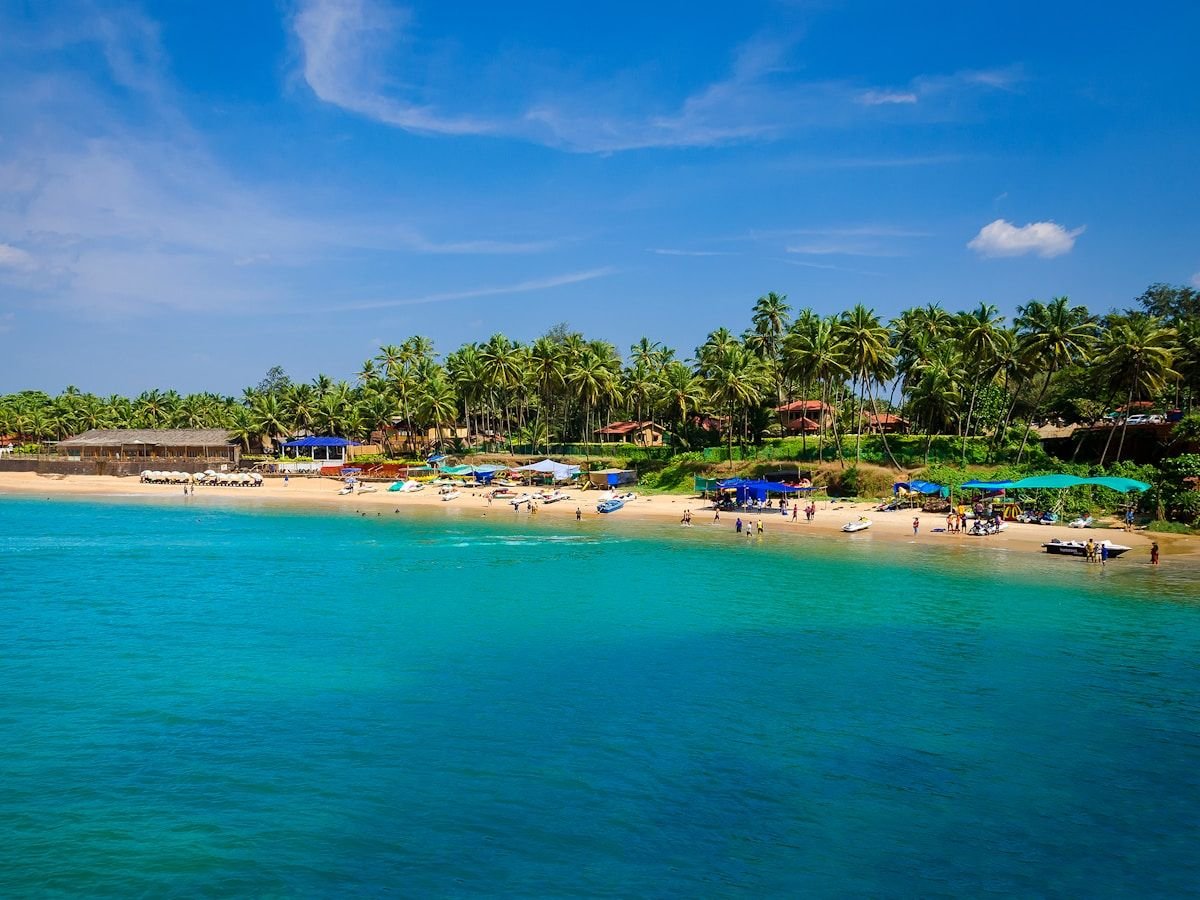 Best Resort & Recreation Destinations in India — Complete Travel Guide Goa beach India tropical coastline palm trees ocean