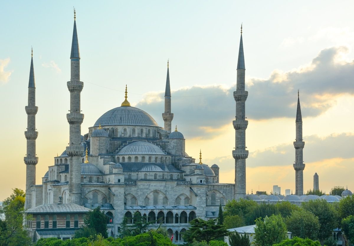 Major Tourist Attractions in Turkey — Complete Travel Guide Pamukkale thermal pools white travertine terraces cotton castle Turkey