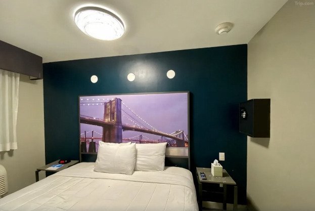 Tour Packages Rodeway Inn near JFK queen room